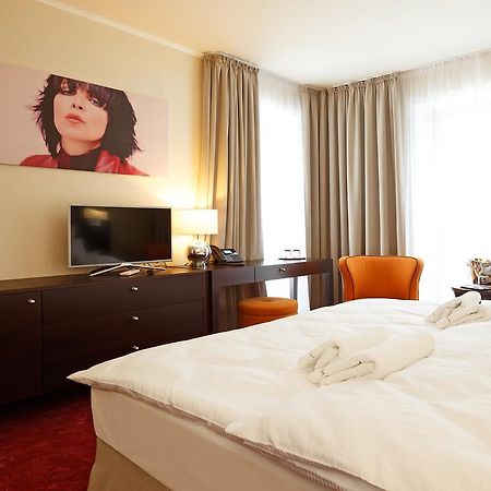 Hotel Bystra Snina Bagian luar foto